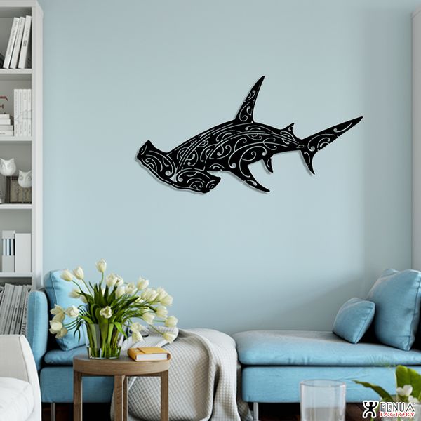 Fenua Factory création murale en métal de requin marteau salon bleu