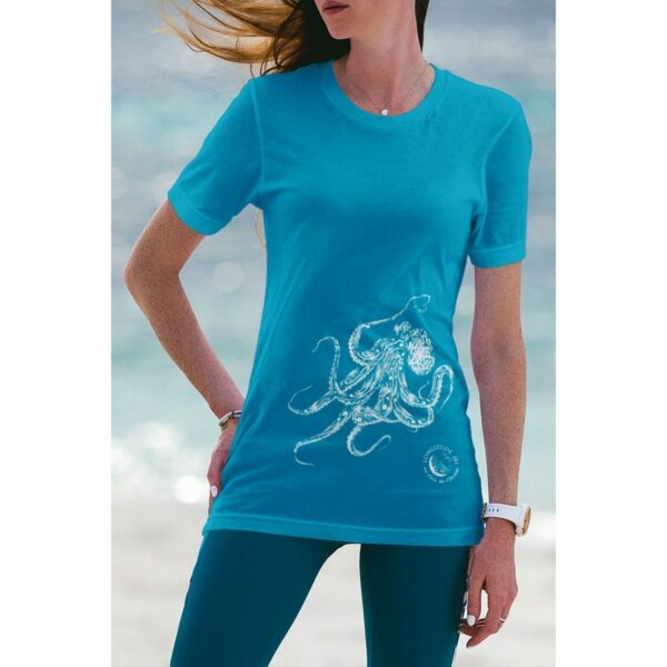 T-shirt bleu motif poulpe femme Longitude 181 par Fenua Factory